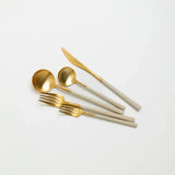 ESSENTIAL FLATWARE SET