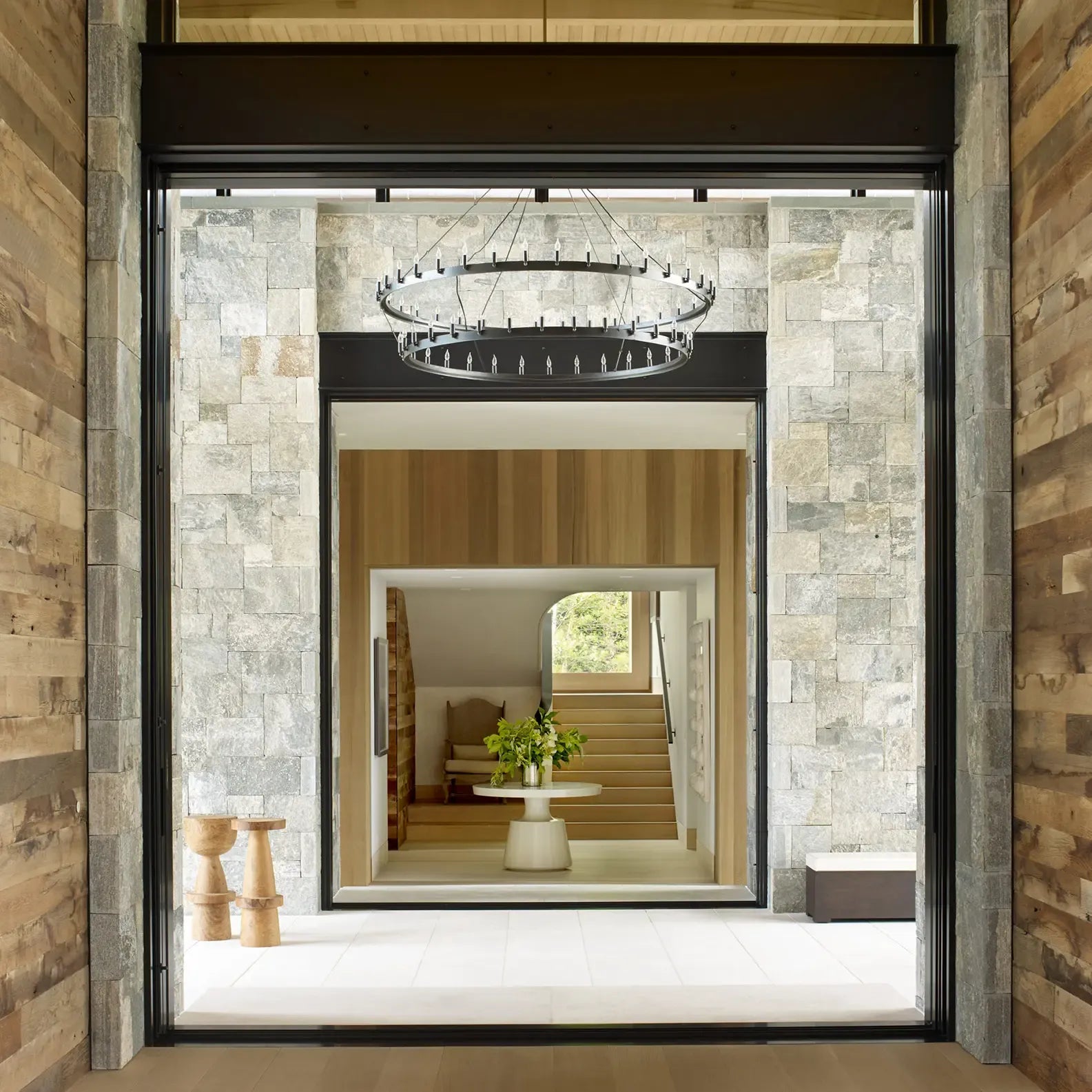 Luxe Interiors + Design Magazine: Resort Style